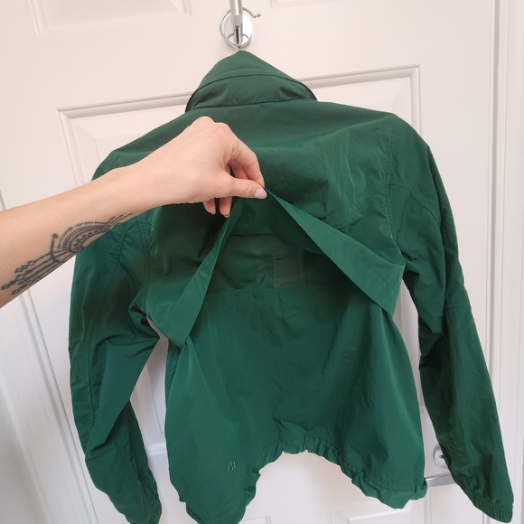 Lululemon Lightweight Hooded Jacket - Everglades Green - Picture 4 of 12